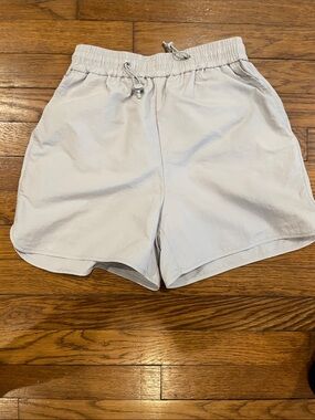 Men's Elastic Drawstring Athletic Shorts in Light Cream